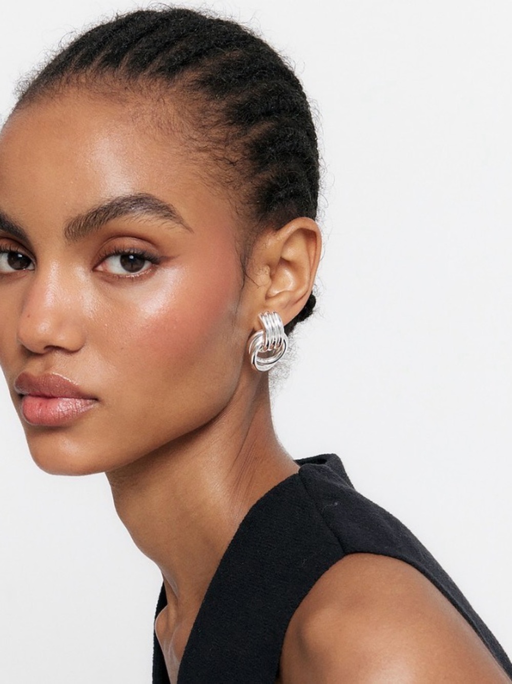 Mini Knot earring in silver